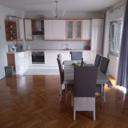 Apartman Teklic Kaštela エクステリア 写真