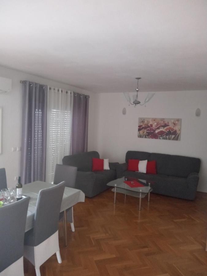 Apartman Teklic Kaštela エクステリア 写真
